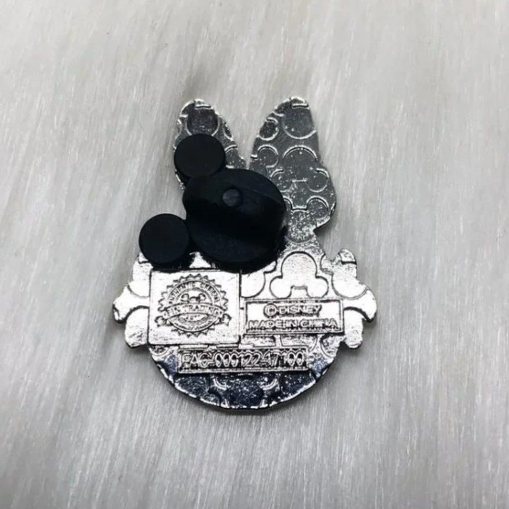 🔮 5/$25 Disney Alice in Wonderland White Rabbit Nervous Emoji Pin - Picture 3 of 3